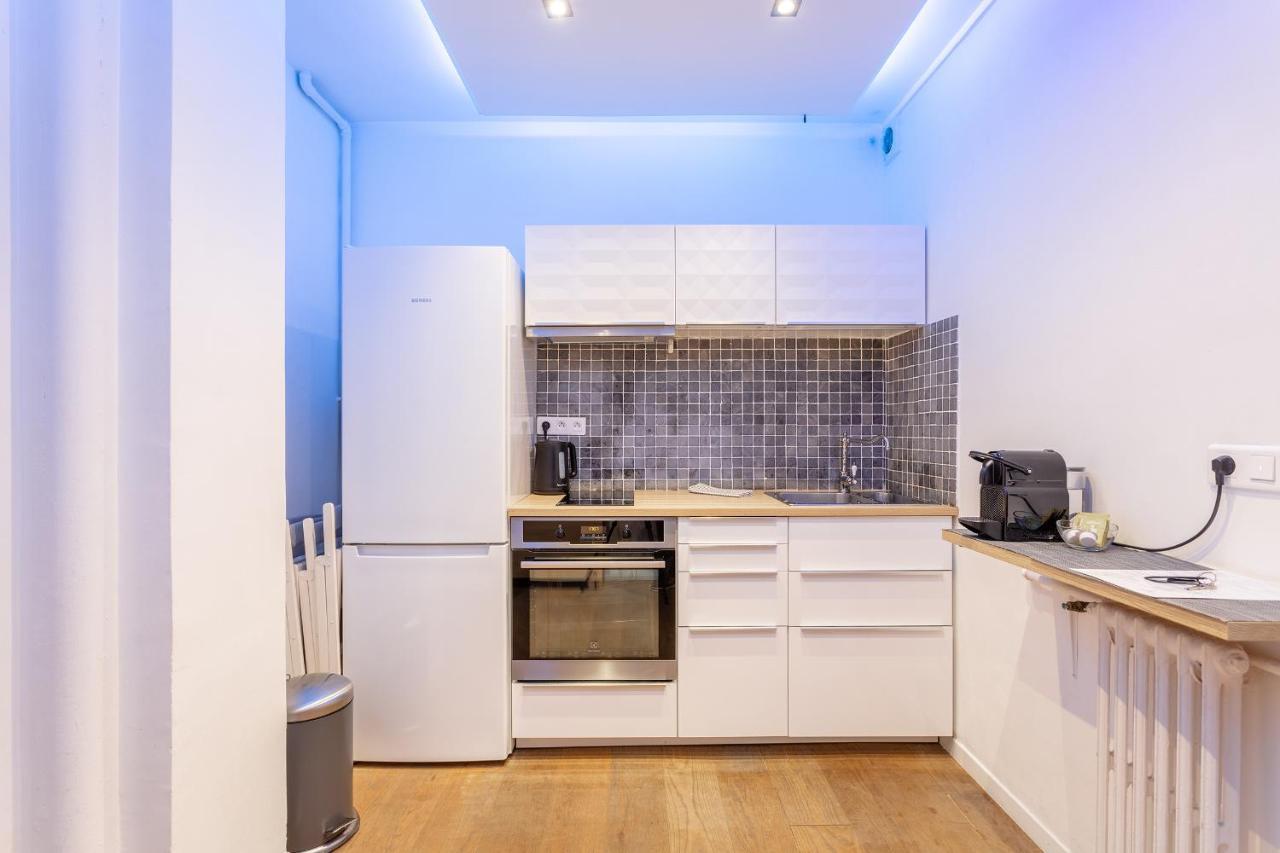 Victor Hugo Flat Apartment Париж Екстериор снимка