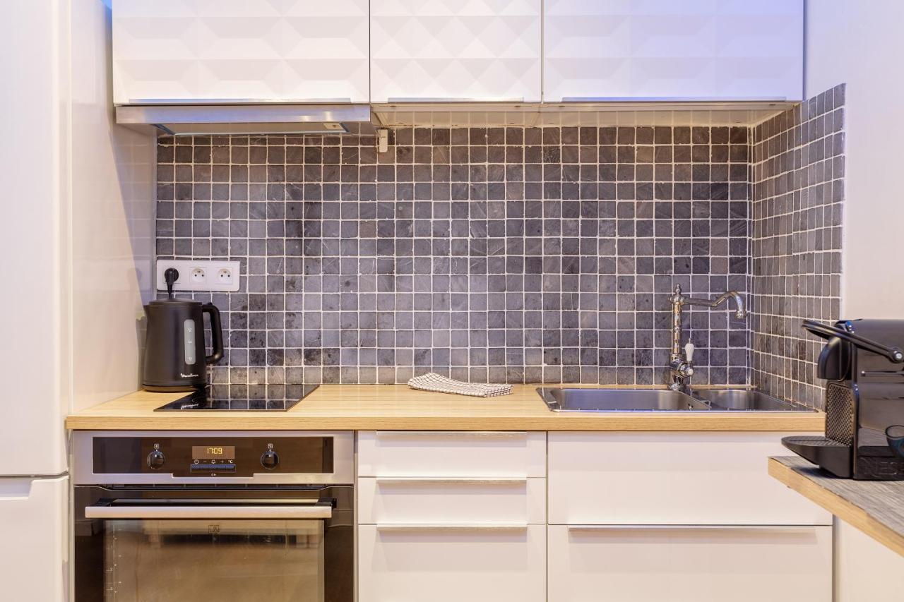 Victor Hugo Flat Apartment Париж Екстериор снимка